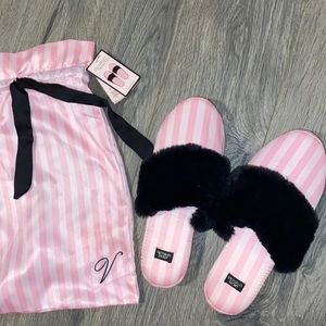NWT Victoria’s Secret Slippers (Sm 5-6)